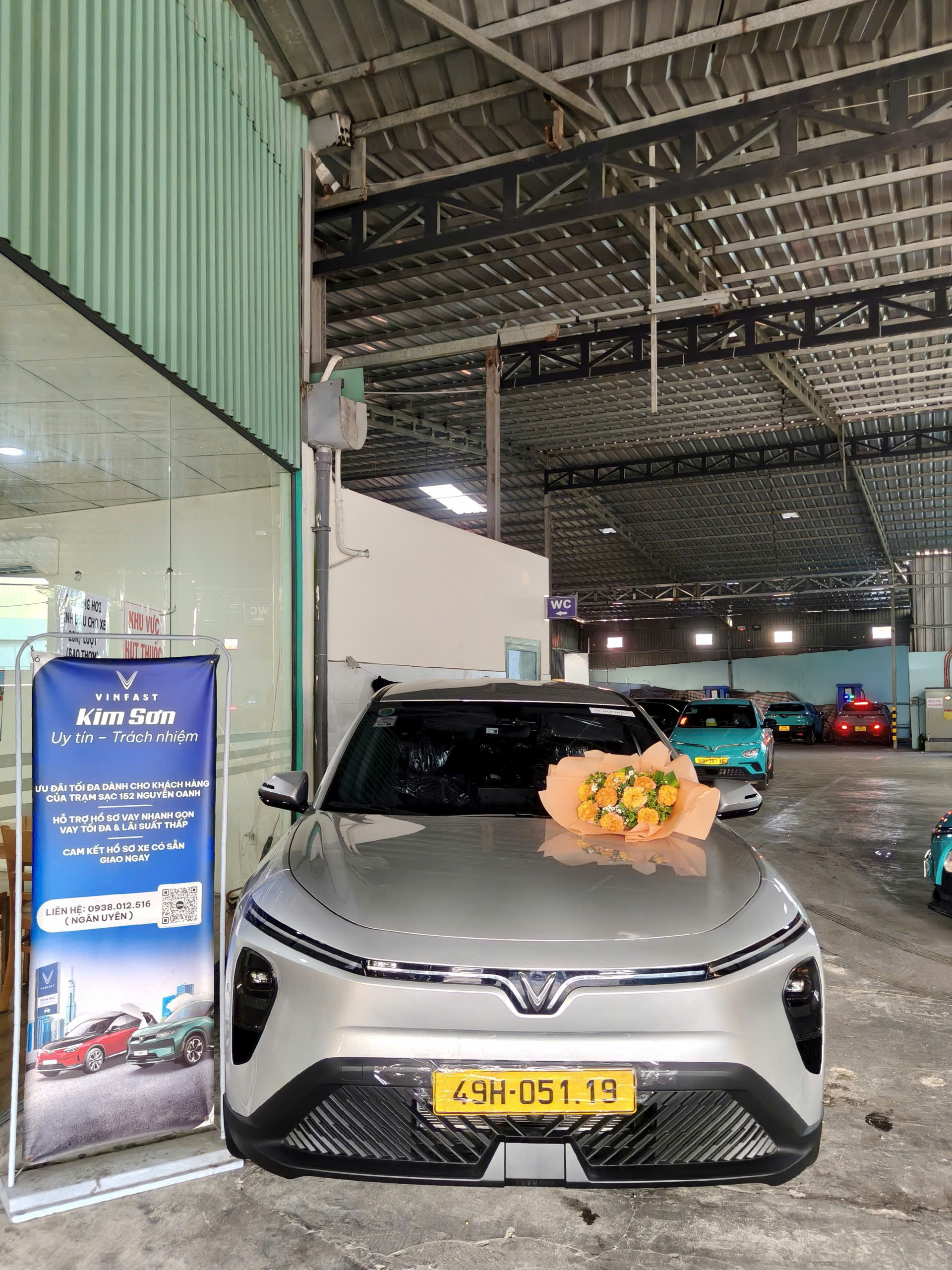 Bàn Giao VinFast Limo Green Cho Khách Hàng – Hành Trình Xanh Chính Thức Bắt Đầu